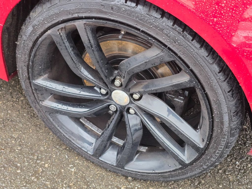 Used Jaguar XE 2018 for sale - 76985793: Photo 8