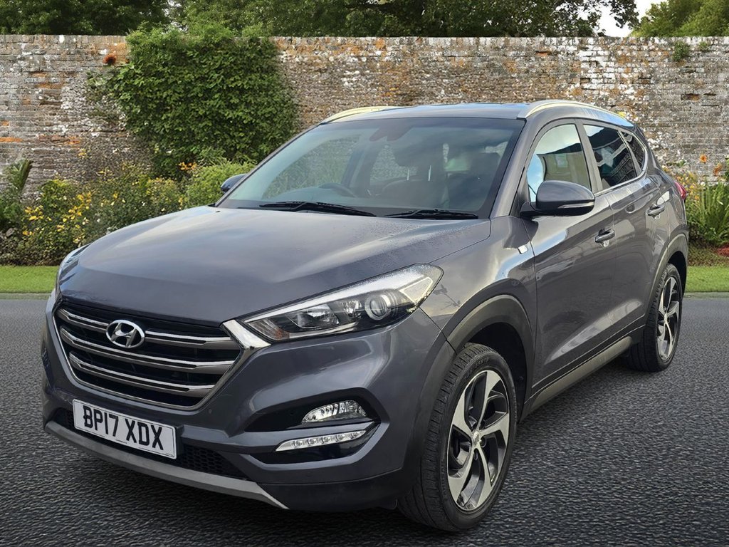 Used Hyundai TUCSON 2017 for sale - 76923292: Photo 3