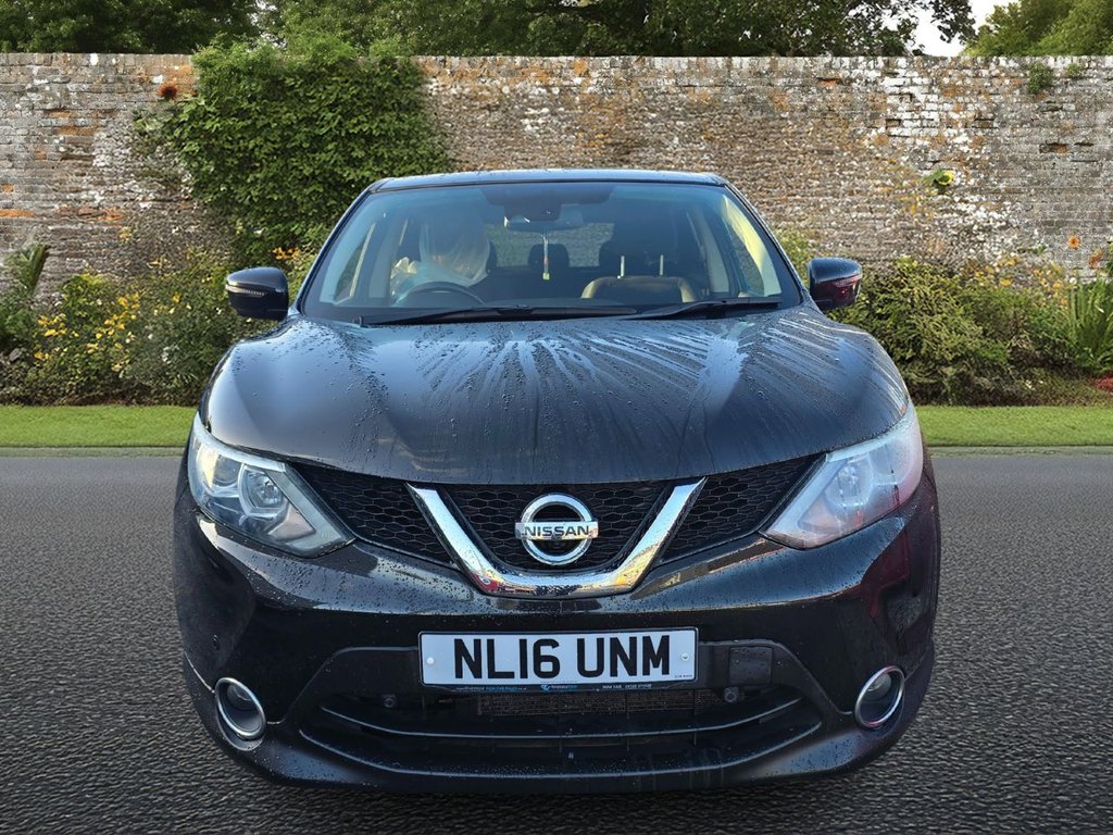 Used Nissan Qashqai 2016 for sale - 76758622: Photo 2