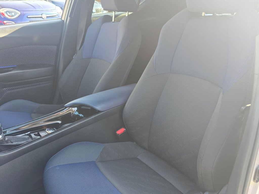 Used Toyota C-HR 2017 for sale - 76495907: Photo 10