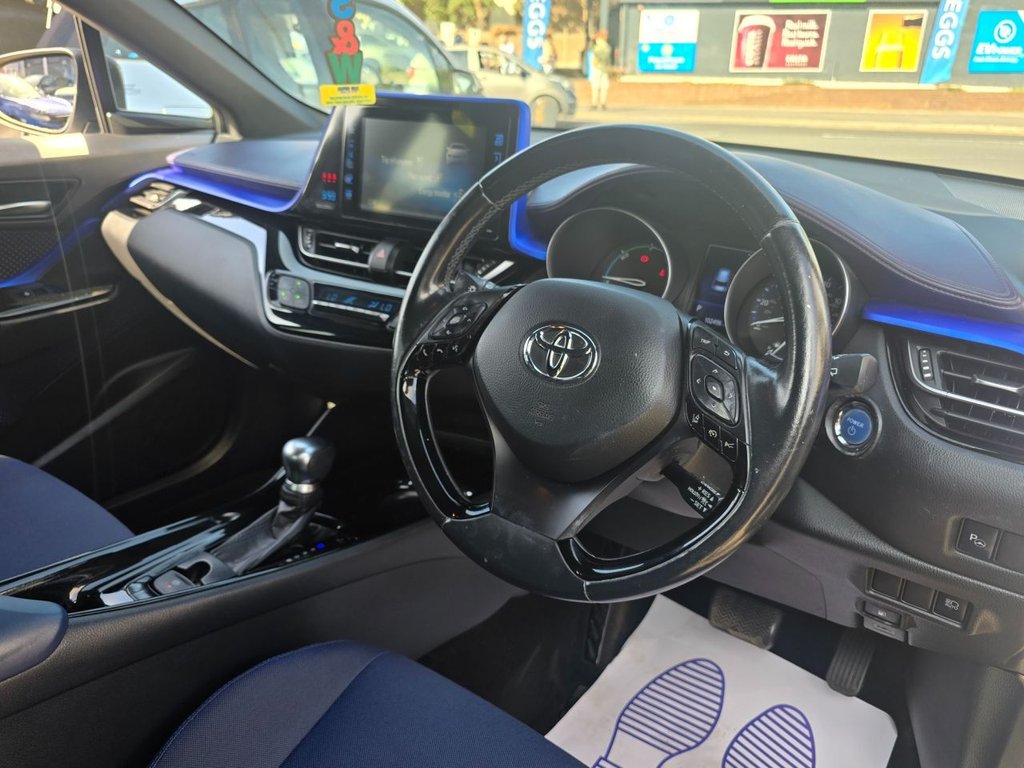 Used Toyota C-HR 2017 for sale - 76495907: Photo 12