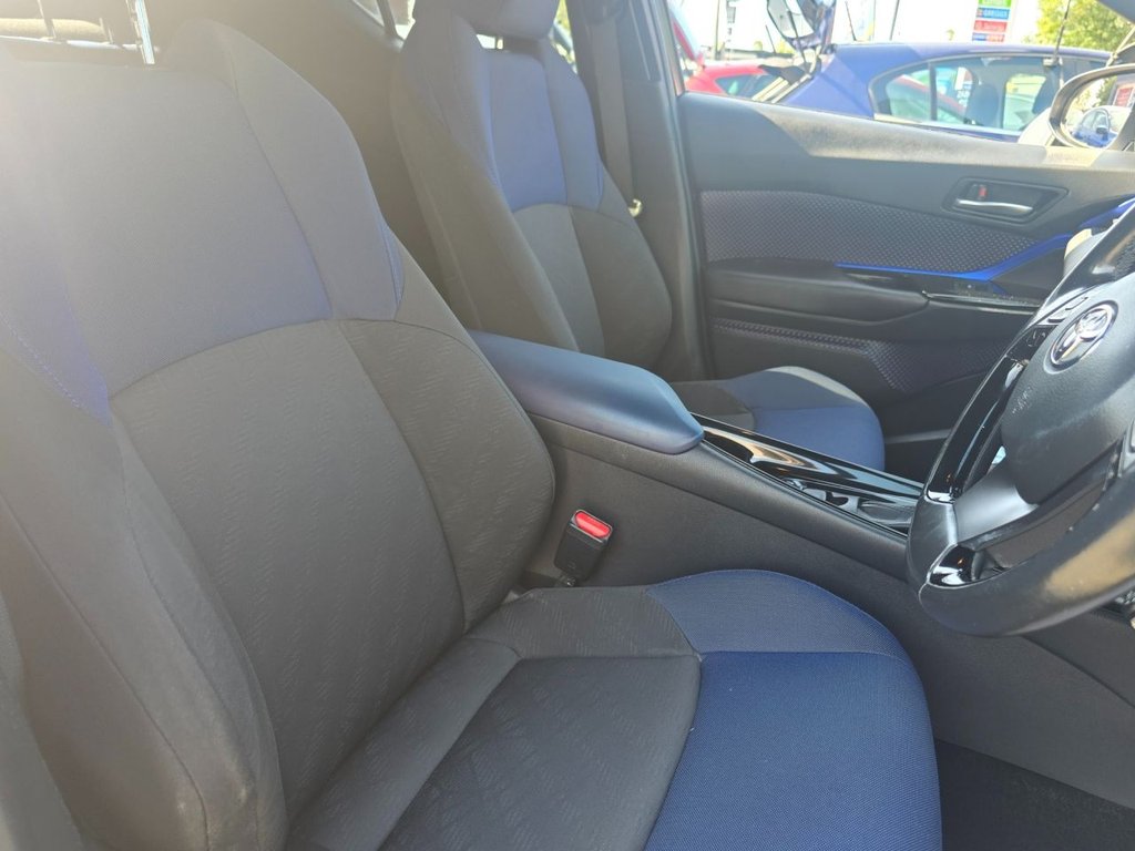 Used Toyota C-HR 2017 for sale - 76495907: Photo 13