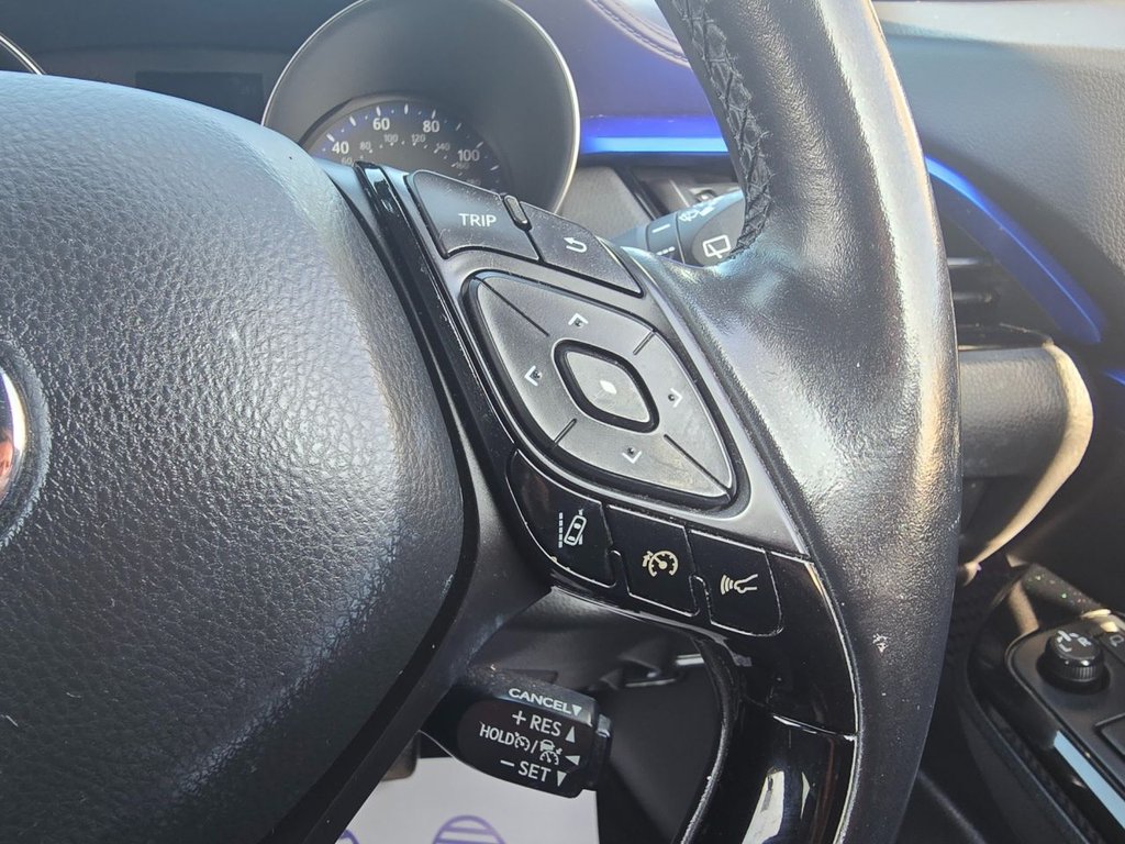 Used Toyota C-HR 2017 for sale - 76495907: Photo 24