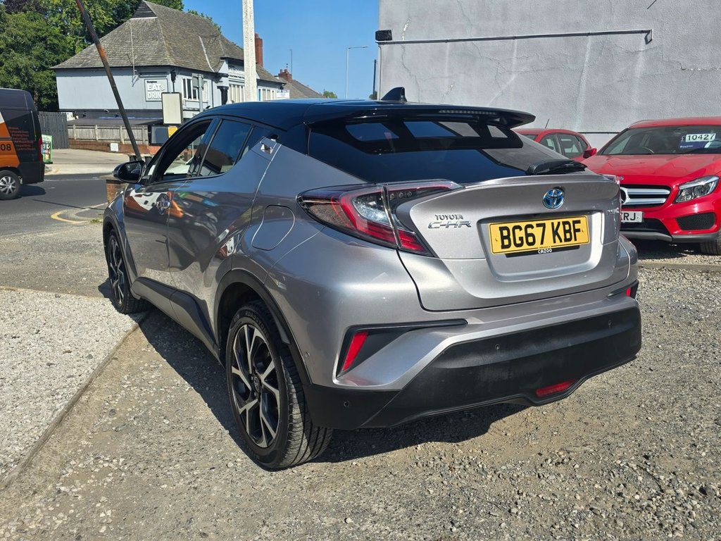 Used Toyota C-HR 2017 for sale - 76495907: Photo 4