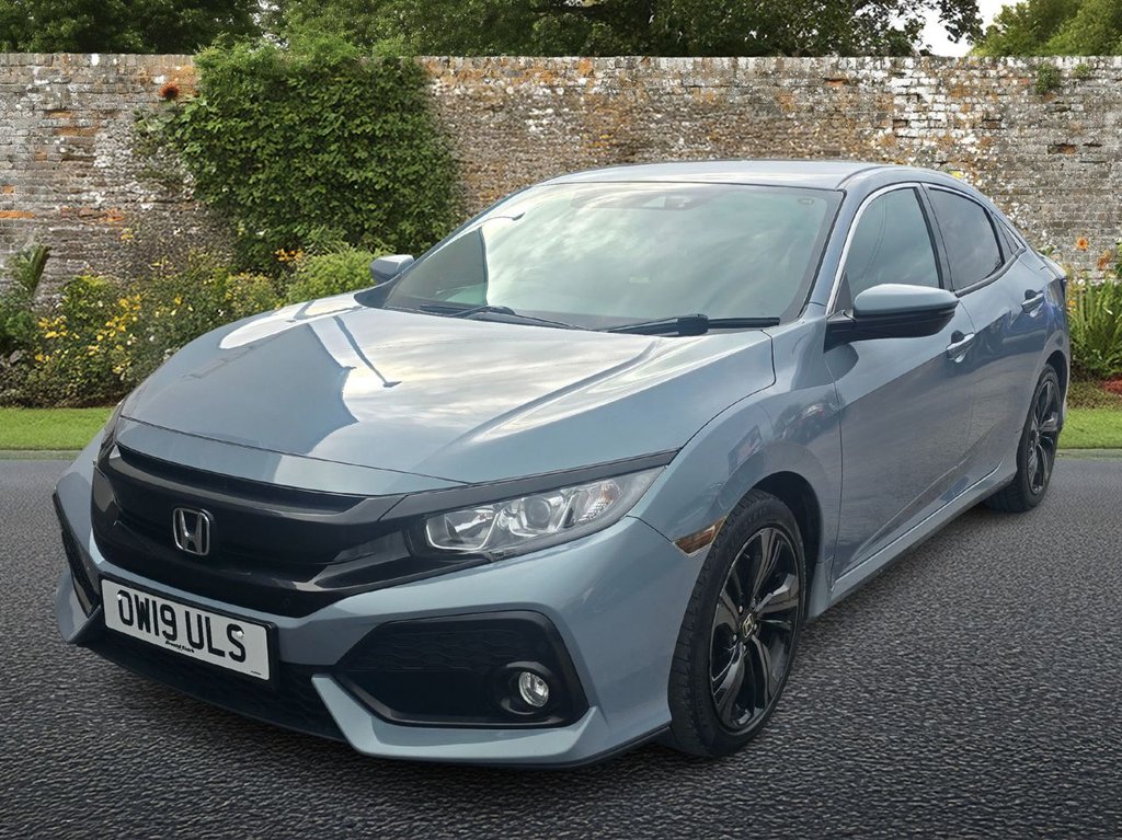 Used Honda Civic 2019 for sale - 77666930: Photo 3