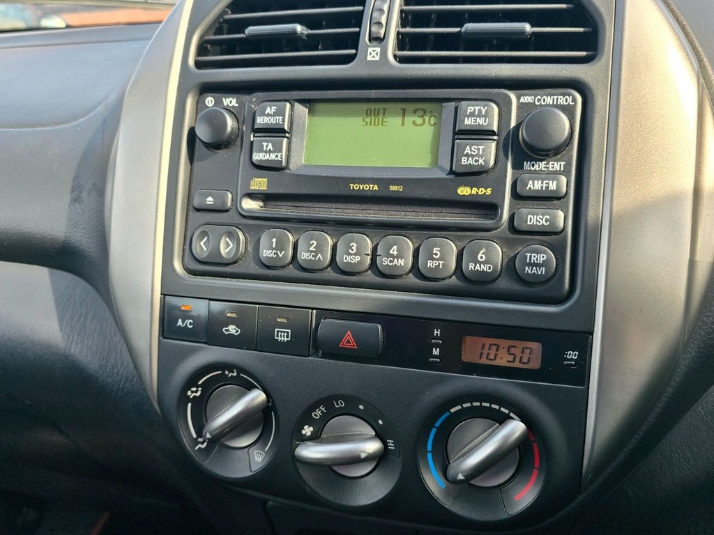 Used Toyota RAV4 2004 for sale - 76900401: Photo 10