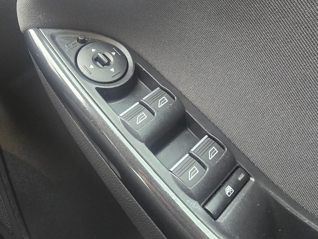 Used Ford Focus 2017 for sale - 77327639: Photo 14
