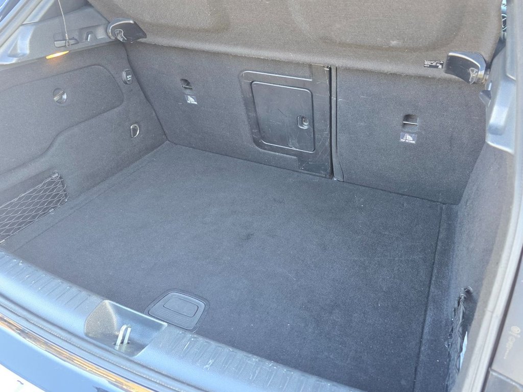 Used Mercedes-Benz GLA 2016 for sale - 76582067: Photo 8