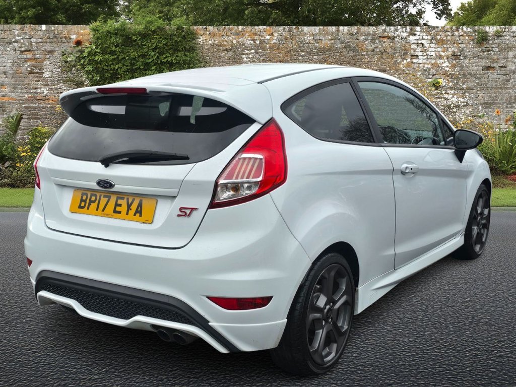 Used Ford Fiesta 2017 for sale - 77498390: Photo 6