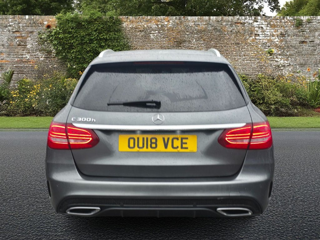 Used Mercedes-Benz C Class 2018 for sale - 76900890: Photo 5