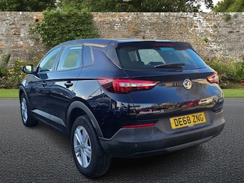 Used Vauxhall Grandland X 2018 for sale - 76570625: Photo