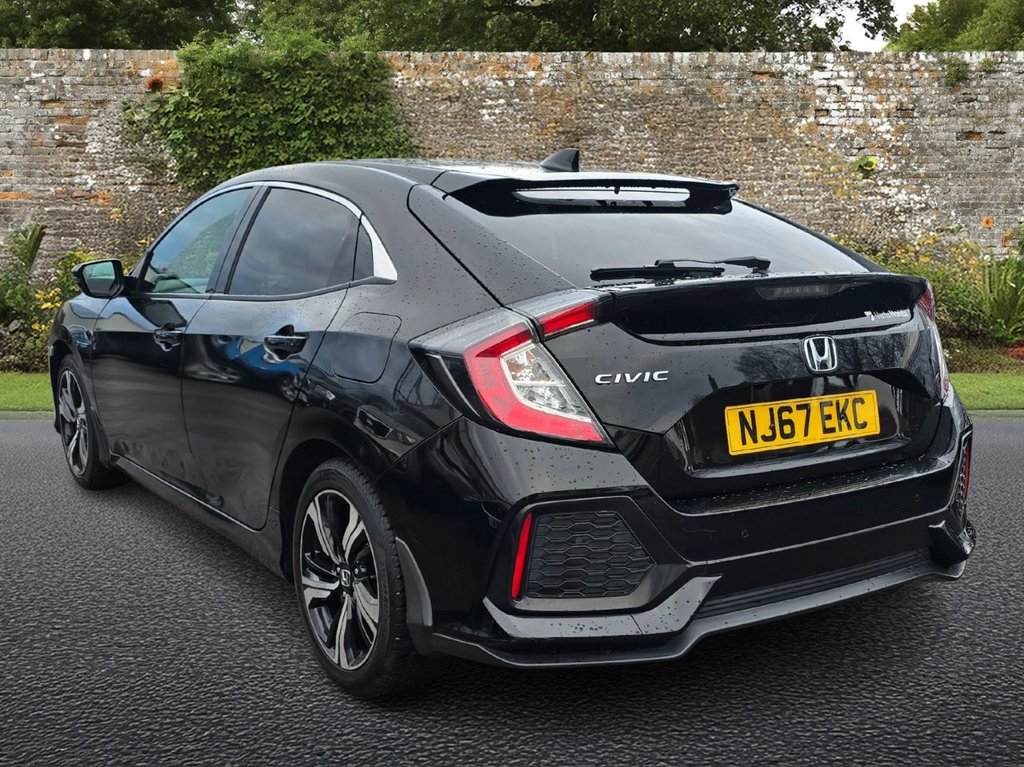 Used Honda Civic 2018 for sale - 77451435: Photo 4