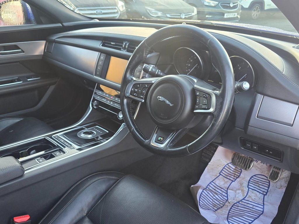 Used Jaguar XF 2017 for sale - 76783514: Photo 12