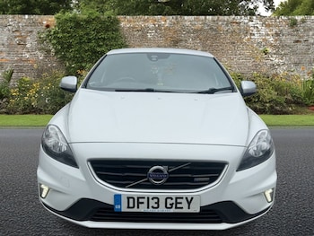 Used Volvo V40 2013 for sale - 78330311: Photo