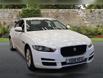 Used Jaguar XE 2018 for sale - 78875119: Photo