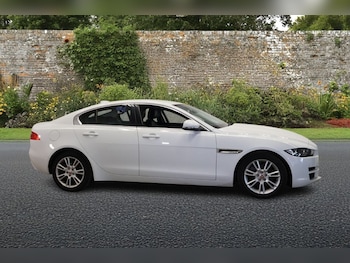 Used Jaguar XE 2018 for sale - 78875119: Photo