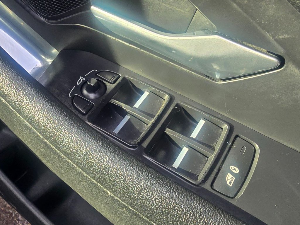 Used Jaguar E-Pace 2019 for sale - 76950228: Photo 15