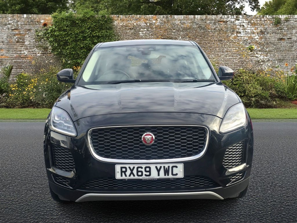 Used Jaguar E-Pace 2019 for sale - 76950228: Photo 2