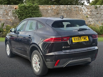 Used Jaguar E-Pace 2019 for sale - 76950228: Photo