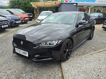 Used Jaguar XE 2018 for sale - 76792036: Photo