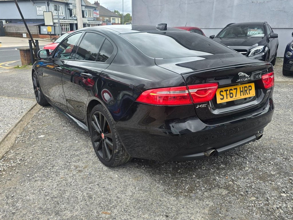 Used Jaguar XE 2018 for sale - 76792036: Photo 4