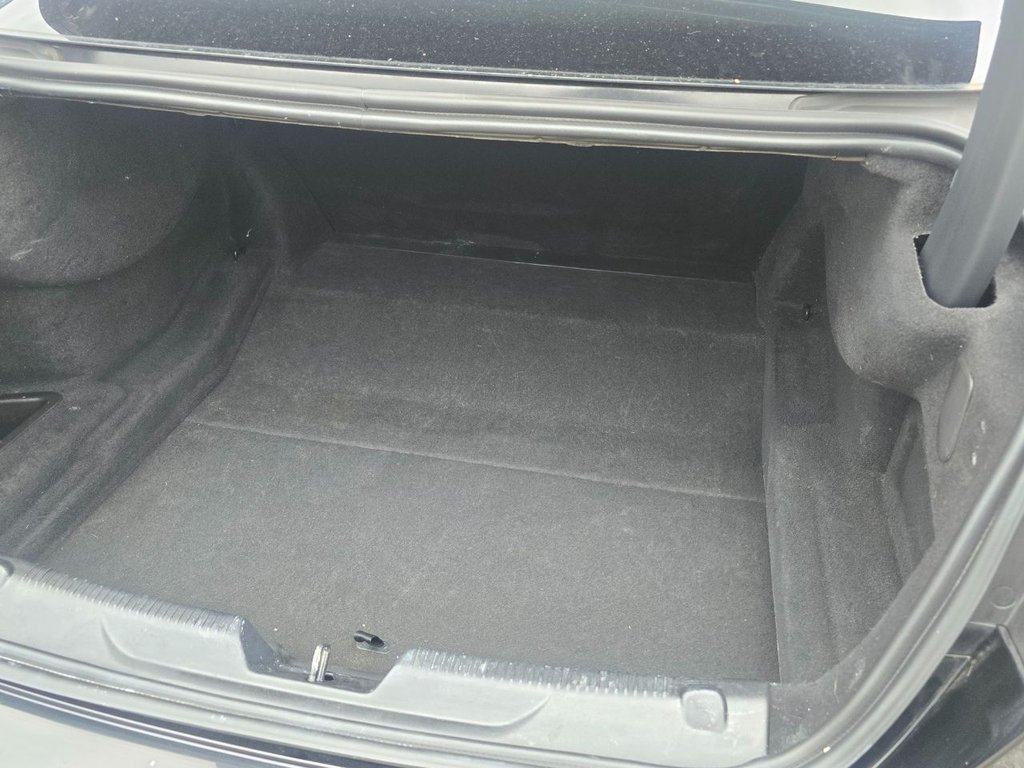 Used Jaguar XE 2018 for sale - 76792036: Photo 7