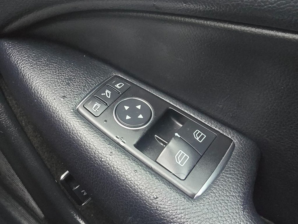 Used Mercedes-Benz C Class 2012 for sale - 77498561: Photo 14