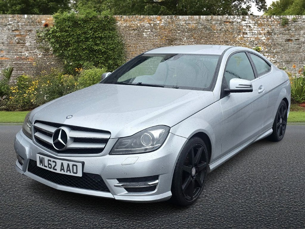 Used Mercedes-Benz C Class 2012 for sale - 77498561: Photo 3