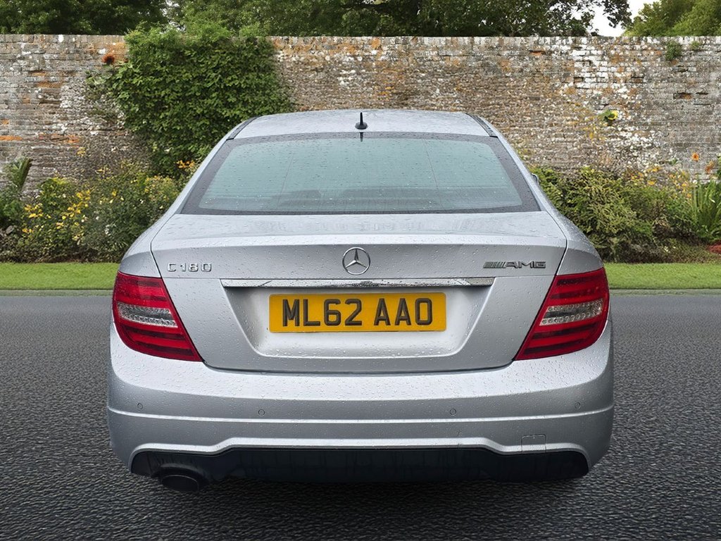 Used Mercedes-Benz C Class 2012 for sale - 77498561: Photo 5