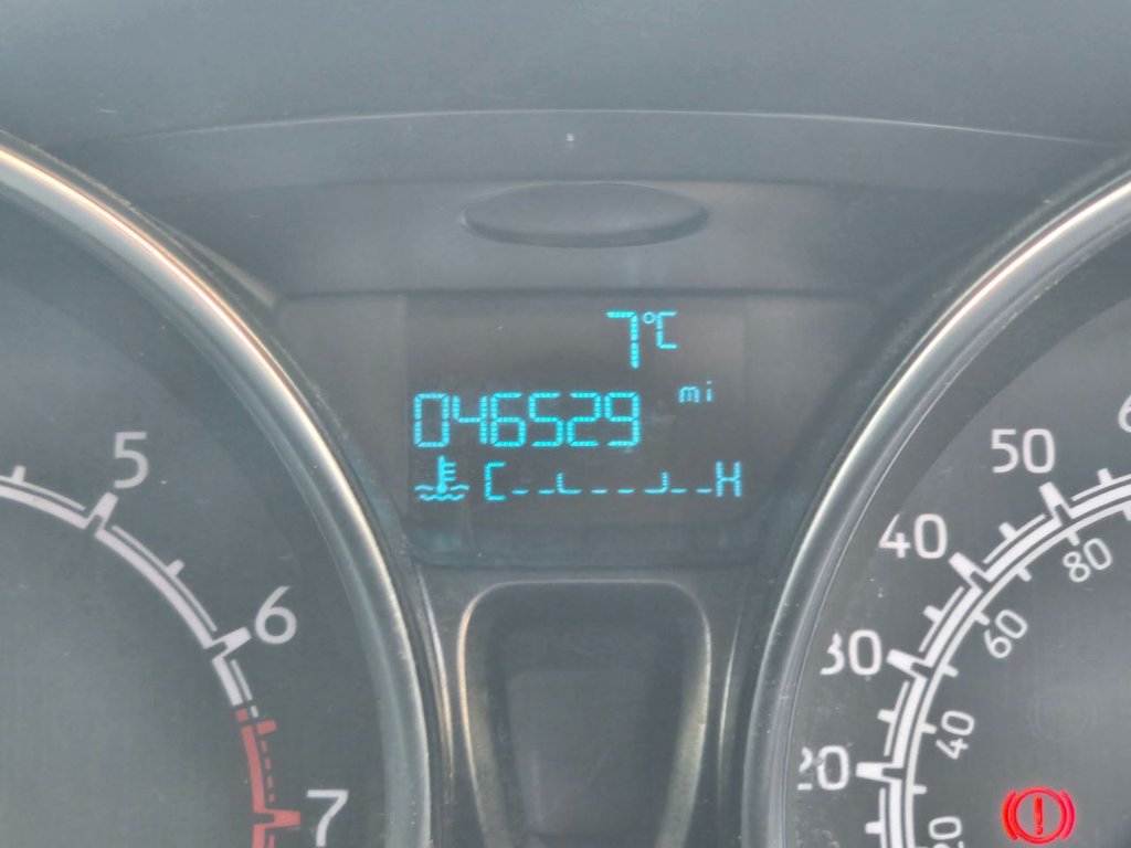 Used Ford Ecosport 2017 for sale - 76740230: Photo 24