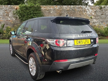 Used Land Rover Discovery Sport 2015 for sale - 77171560: Photo