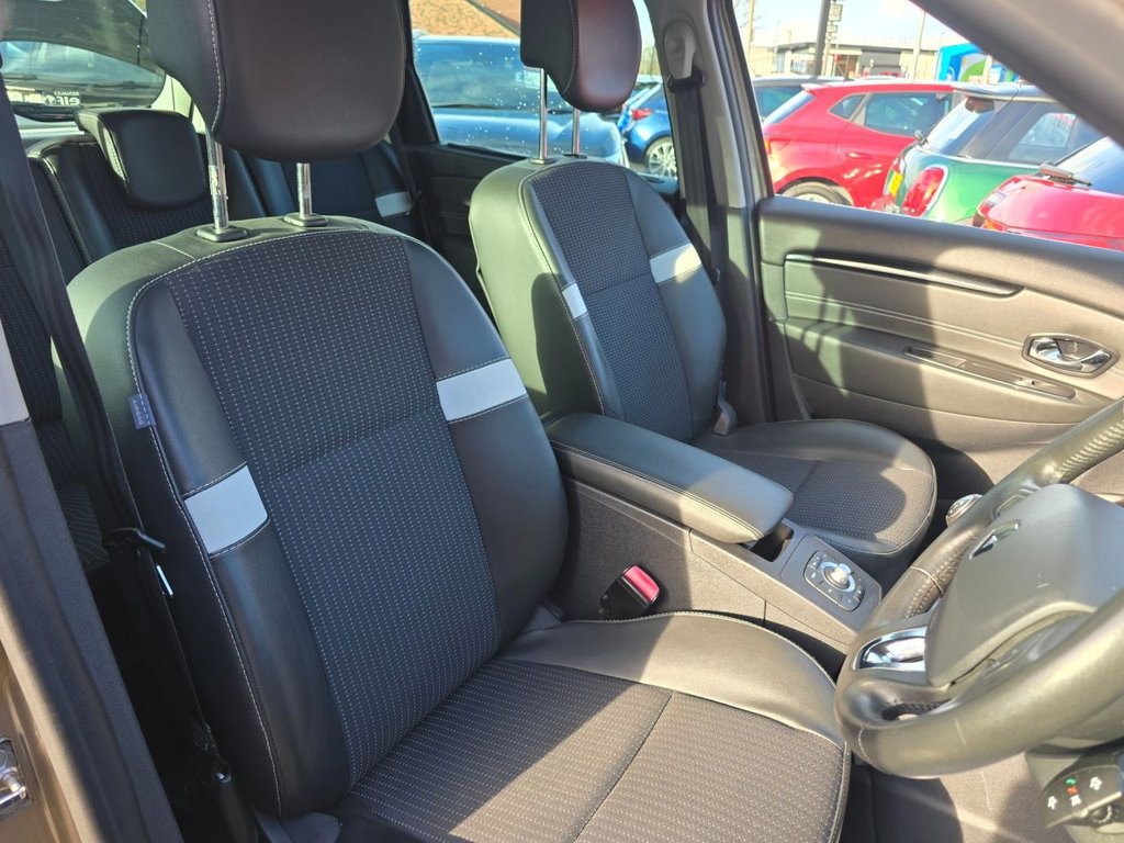 Used Renault Scenic 2016 for sale - 76356820: Photo 14