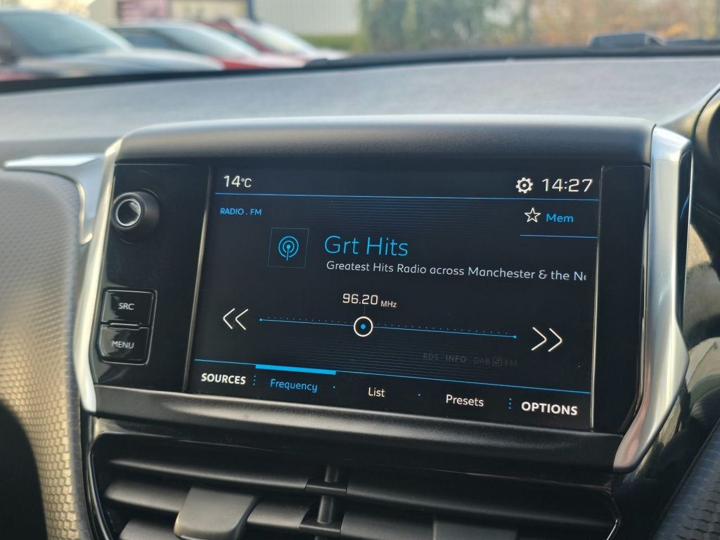 Used Peugeot 2008 2017 for sale - 76867417: Photo 15