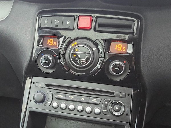 Used Citroen C3 Picasso 2015 for sale - 76323187: Photo 16