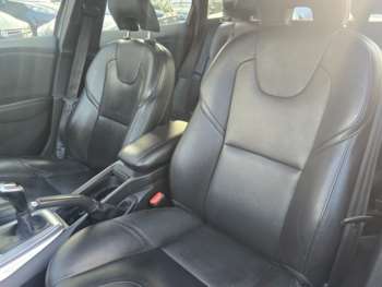 Used Volvo V40 2016 for sale - 74448778: Photo