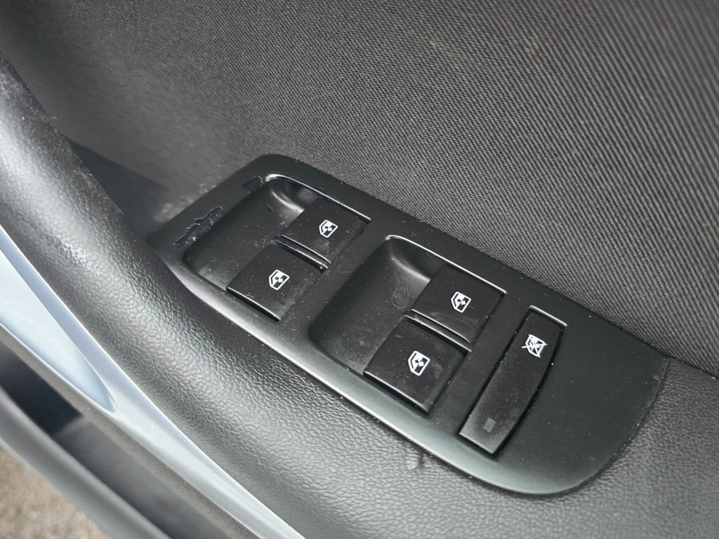 Used Vauxhall Zafira 2016 for sale - 77250028: Photo 16