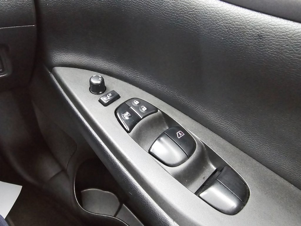 Used Nissan Pulsar 2018 for sale - 76642349: Photo 15