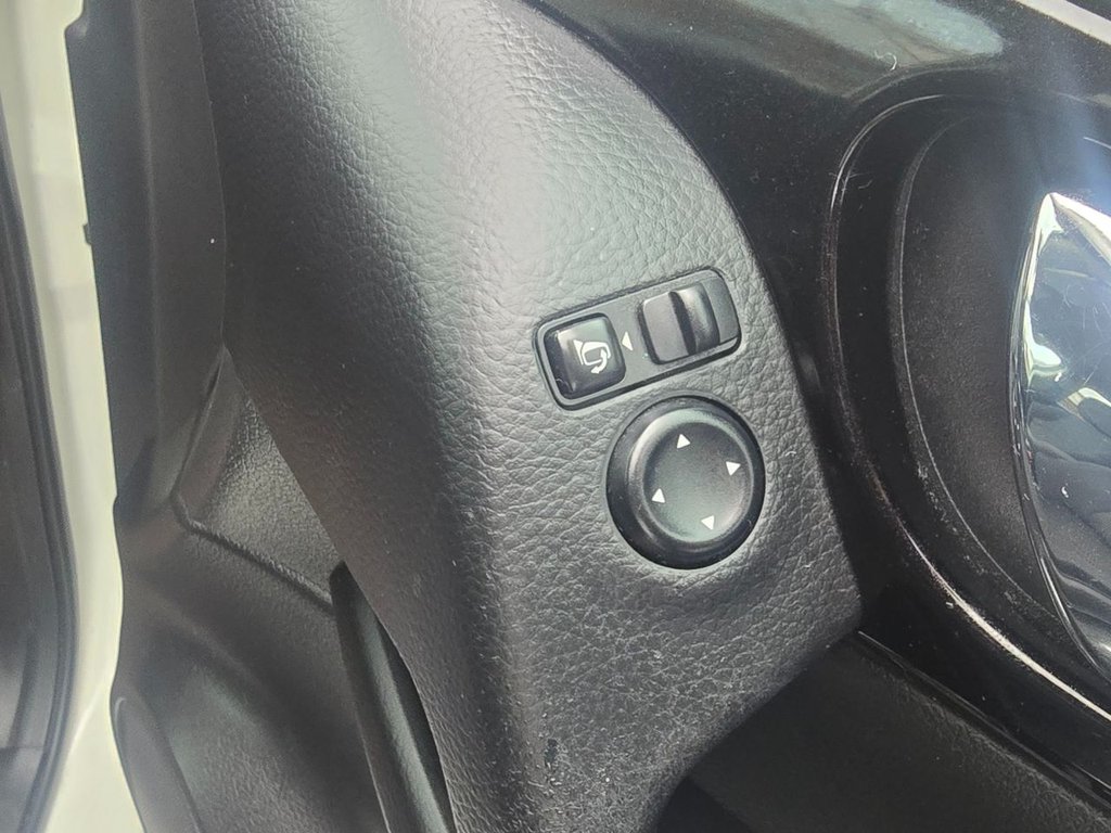 Used Nissan Qashqai 2015 for sale - 76558629: Photo 14