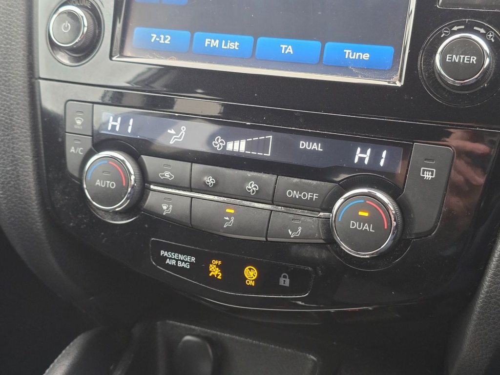 Used Nissan Qashqai 2015 for sale - 76558629: Photo 15