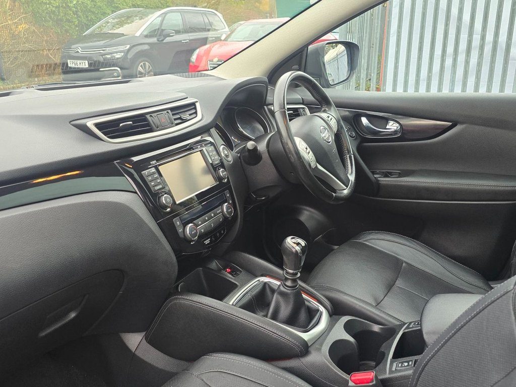 Used Nissan Qashqai 2015 for sale - 76546851: Photo 9