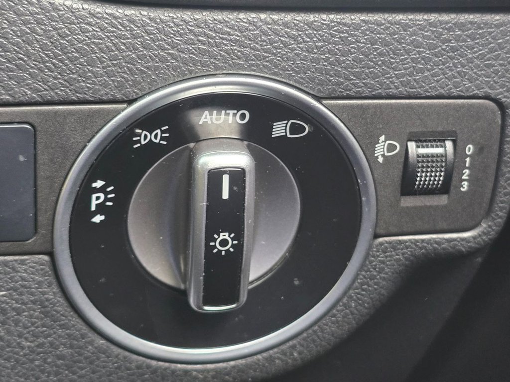 Used Mercedes-Benz A-Class 2015 for sale - 76068370: Photo 17