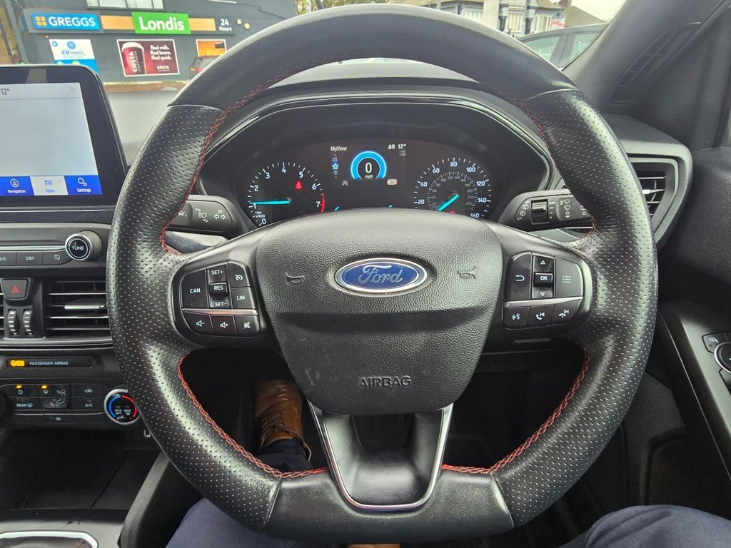 Used Ford Focus 2020 for sale - 76406902: Photo 19