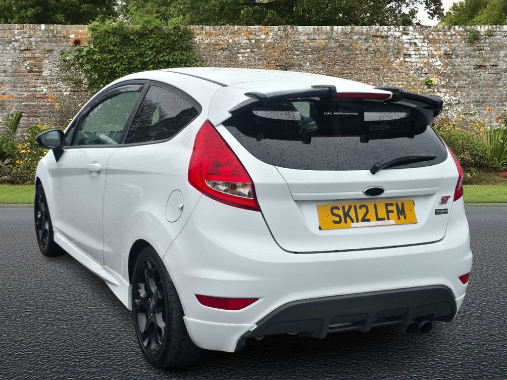 Used Ford Fiesta 2012 for sale - 77275715: Photo 4