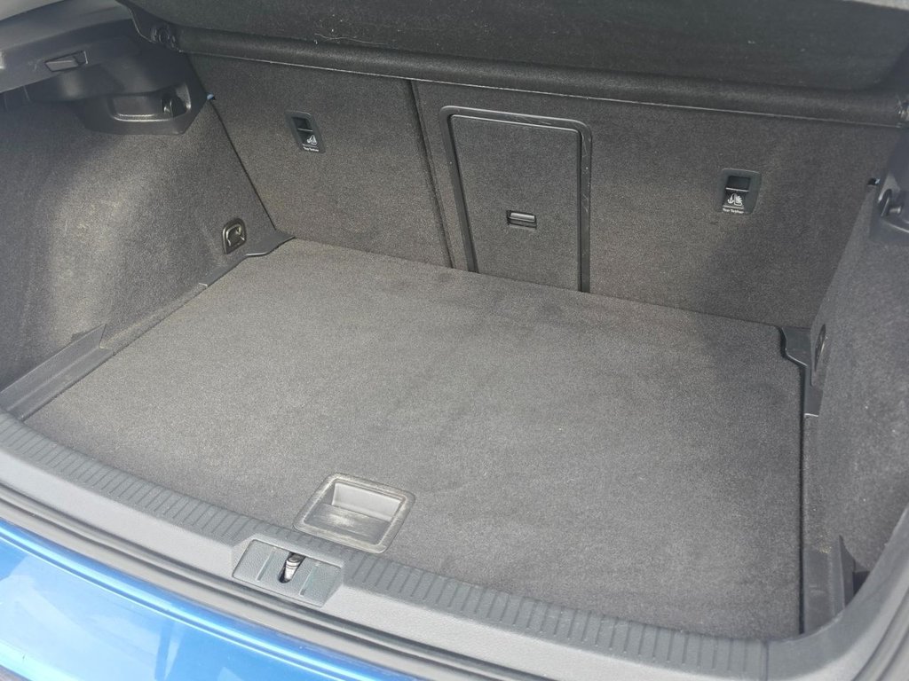 Used Volkswagen Golf 2013 for sale - 76048118: Photo 7