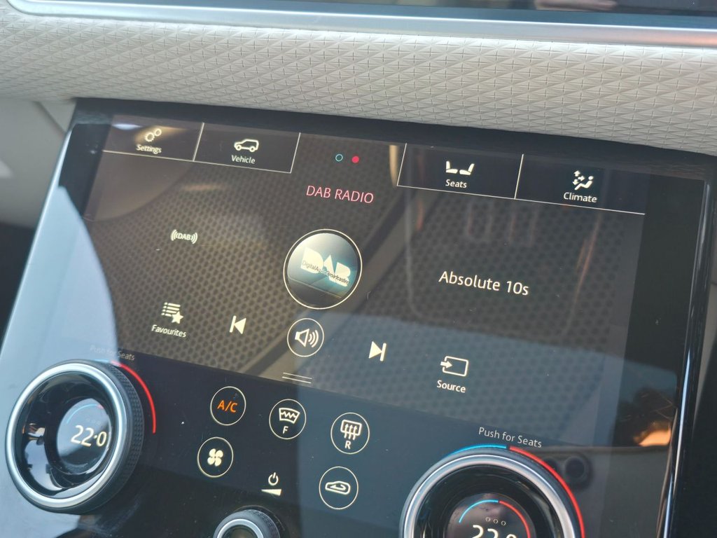 Used Land Rover Range Rover Velar 2017 for sale - 76570562: Photo 20