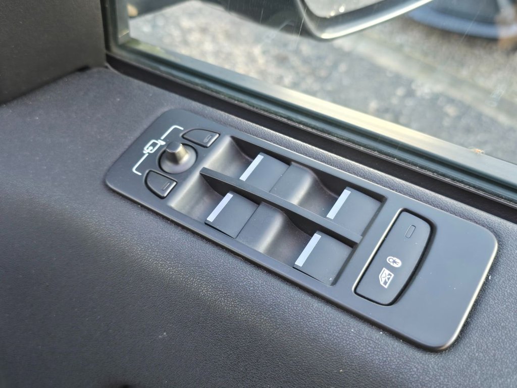 Used Land Rover Discovery Sport 2016 for sale - 76535487: Photo 15