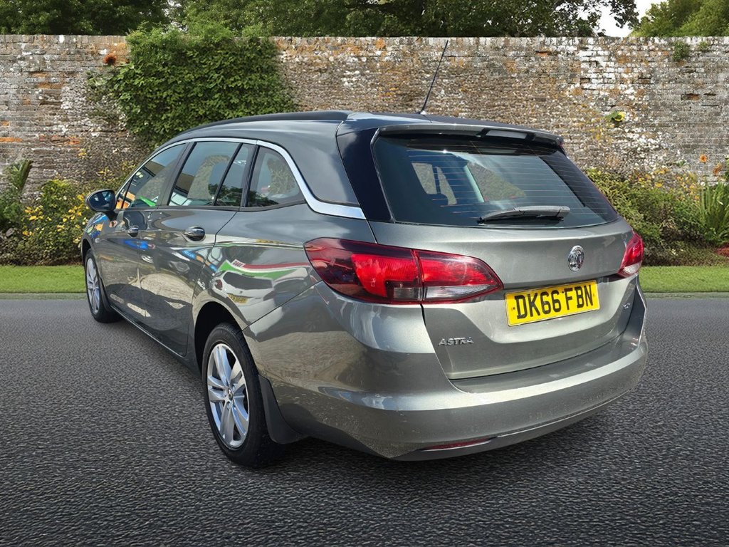 Used Vauxhall Astra 2022 for sale - 76724236: Photo 4