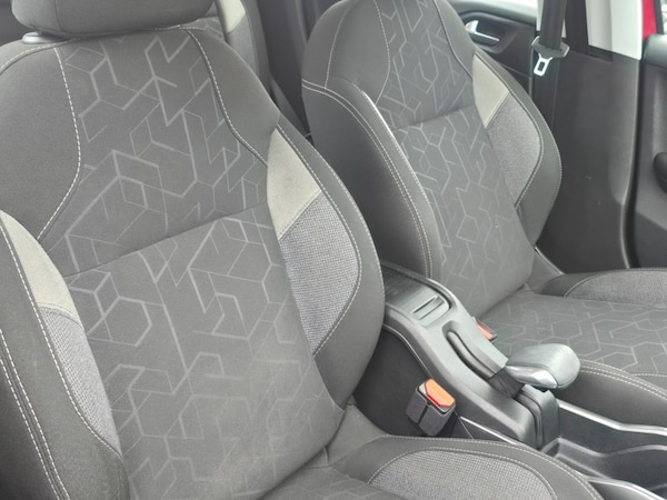 Used Peugeot 2008 2017 for sale - 76068371: Photo 13
