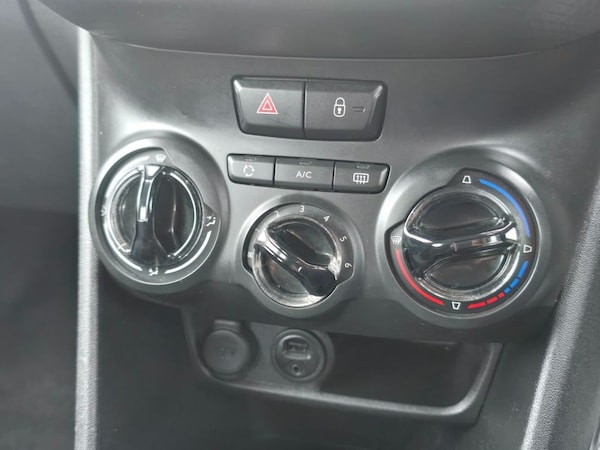 Used Peugeot 2008 2017 for sale - 76068371: Photo 14