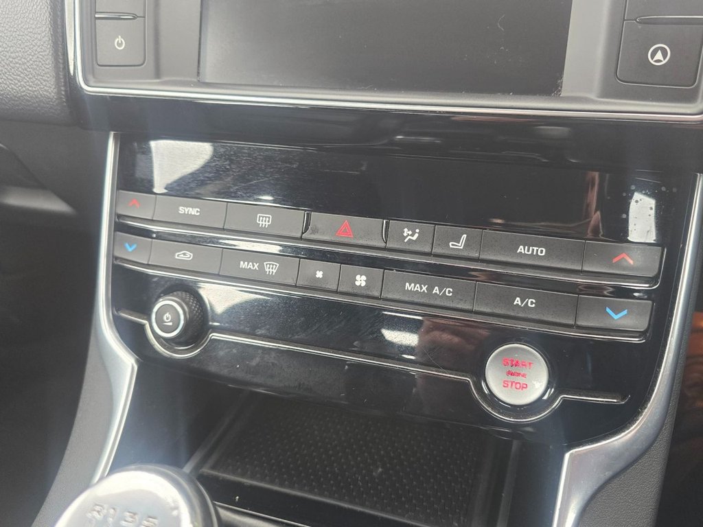 Used Jaguar XE 2016 for sale - 76416945: Photo 17